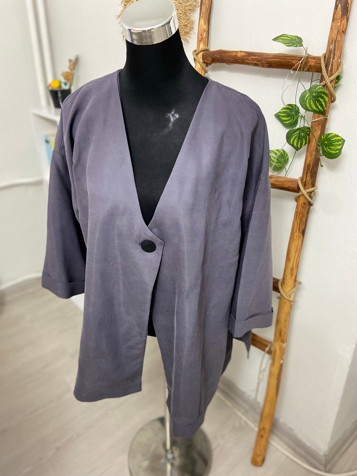 Düğmeli Gri Midi Kadın Ceket - Görsel 2