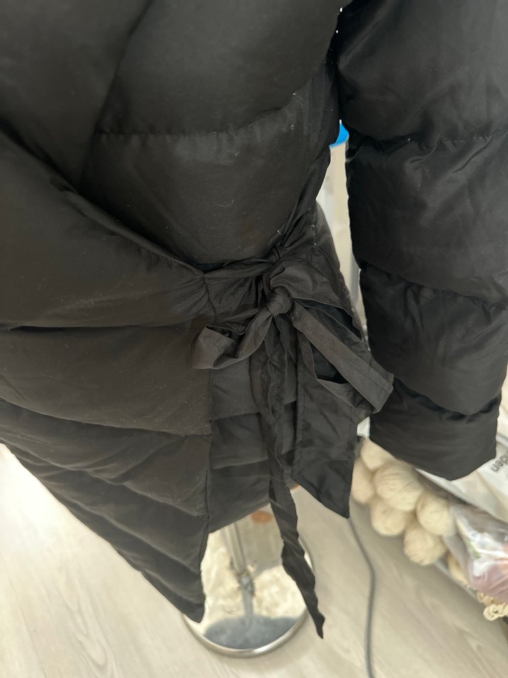 Kuşaklı Siyah Midi Kaban - Görsel 3