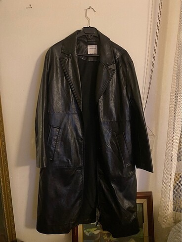 BERSHKA OVERSIZE DERI TRENCKOT