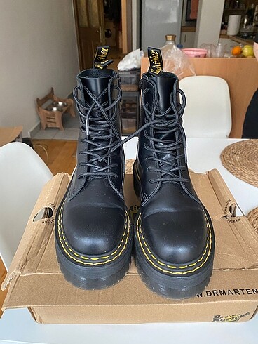 ORJINAL DR MARTENS JADEN