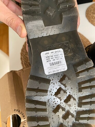 37 Beden siyah Renk ORJINAL DR MARTENS JADEN
