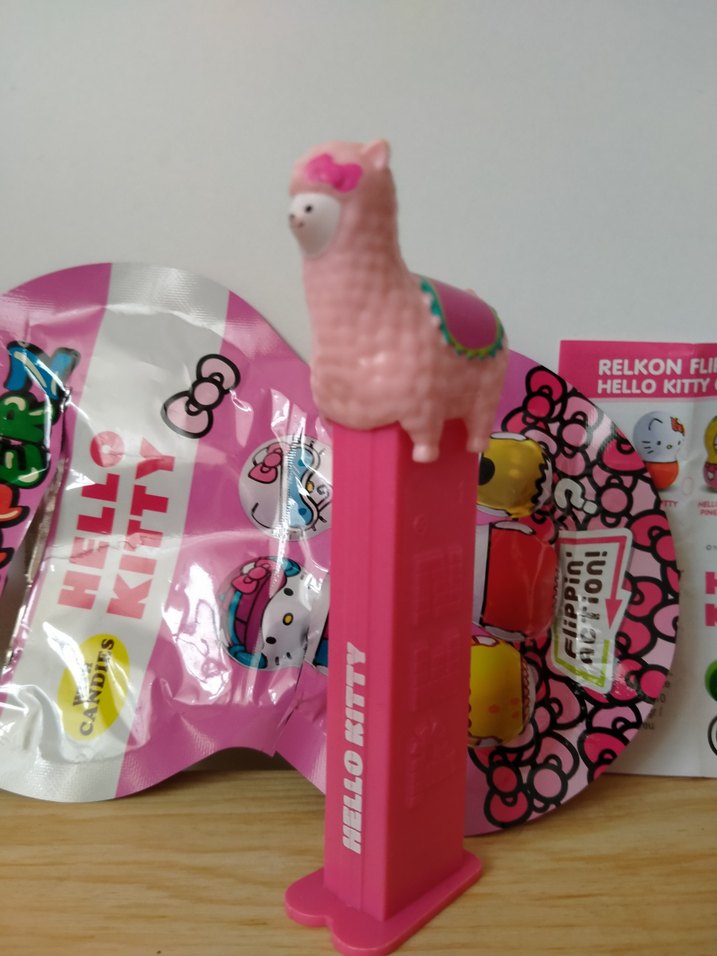 Hello Kitty Renkli Mini Figür Seti - Görsel 3