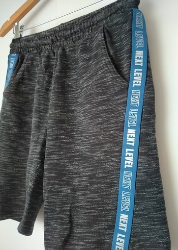 Erkek Gri Rahat Kesim Kemerli Şort - Görsel 2