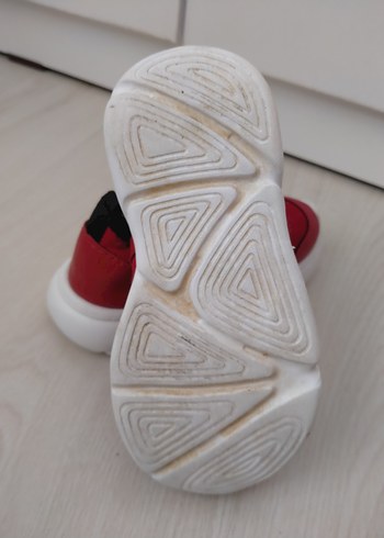 Erkek Çocuk Kırmızı Elastik Bağcıklı Spor Ayakkabı - Görsel 4