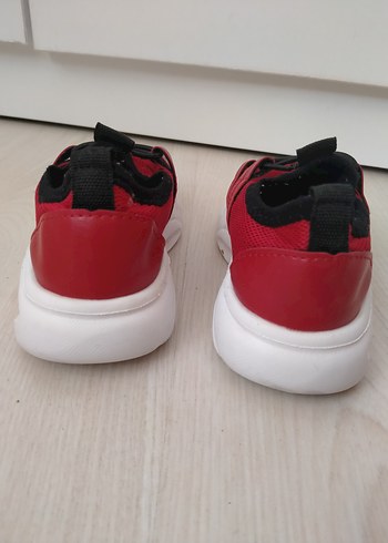 Erkek Çocuk Kırmızı Elastik Bağcıklı Spor Ayakkabı - Görsel 3