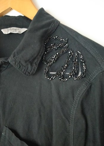 Düğmeli Siyah Nakışlı Uzun Kollu Gömlek - Görsel 2