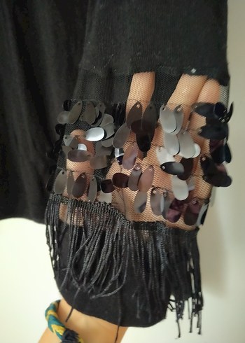 Püsküllü Siyah Uzun Kollu Kadın Bluz - Görsel 4