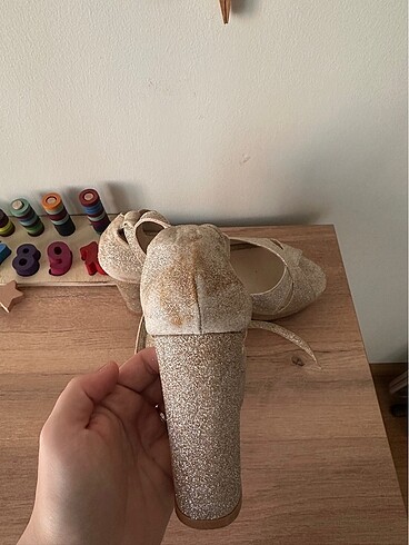 Koşma garantili topuklu ayakkabı - Görsel 4