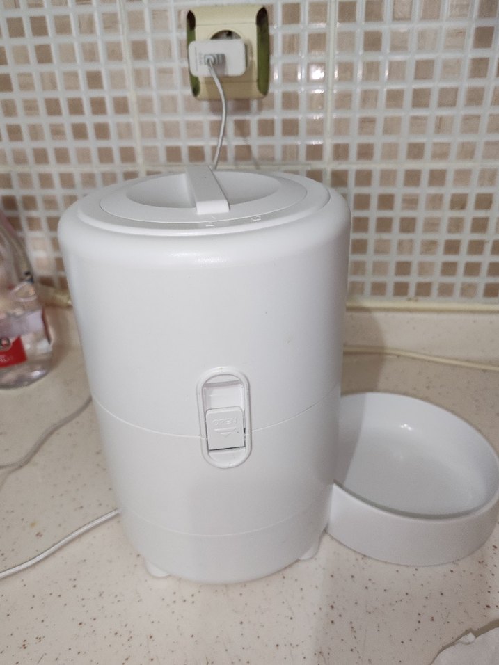 Beyaz Otomatik mama kabı - Görsel 5