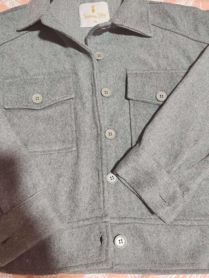 Gri Düğmeli Kadın Ceket - Görsel 3