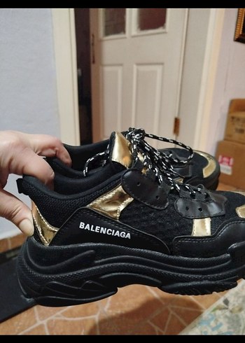 Balenciaga Altın Yılan Desenli Kadın Spor Ayakkabı