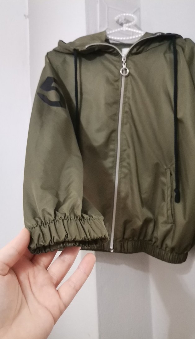 Kapüşonlu Haki Kadın Spor Ceket - Görsel 3