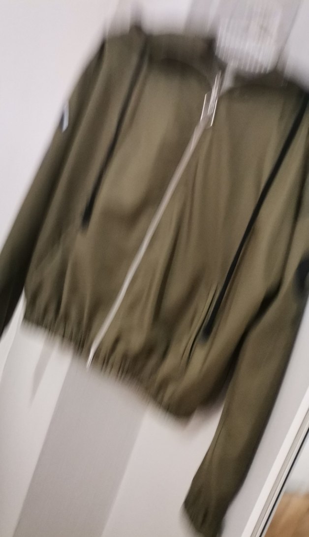 Kapüşonlu Haki Kadın Spor Ceket - Görsel 4