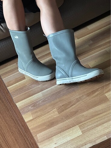 38 Beden Lacoste yağmur bot