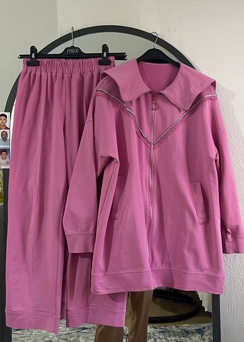 Kadın Pembe Fermuarlı MEşofman Takımı