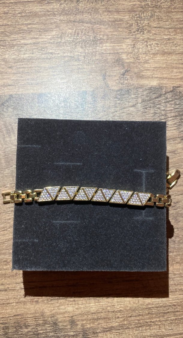 Zincir Detaylı Altın Renkli Kadın çelik bilekliktir kararma yok - Görsel 4