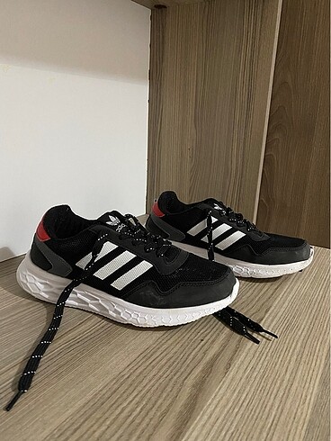 Adidas ayakkabı