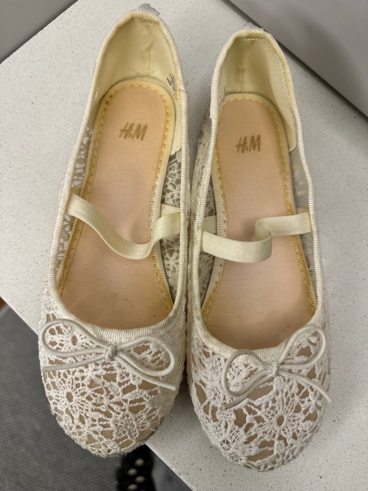 Kız Çocuk Beyaz Dantel Nakışlı Babet - Görsel 2