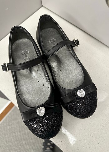 Kızlar için Siyah Tokalı Babet - Görsel 3