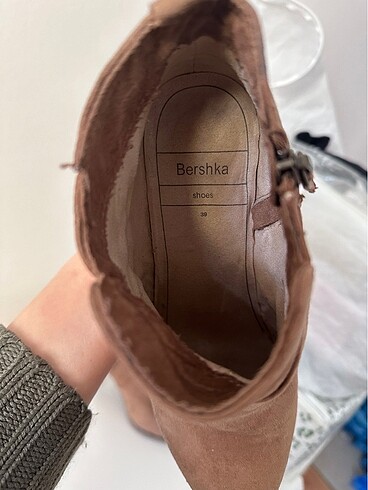 39 Beden camel Renk BERSHKA