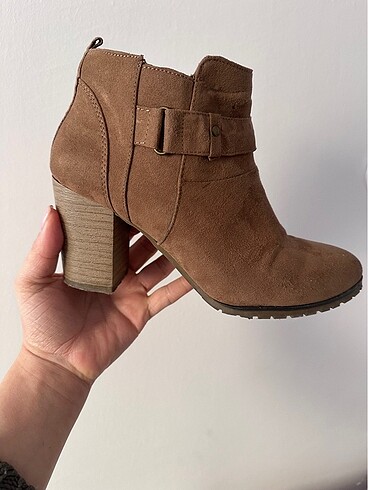 39 Beden BERSHKA