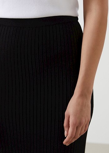 LCW Comfort Siyah Beli Lastikli Dokulu Kadın Triko Etek - Görsel 3