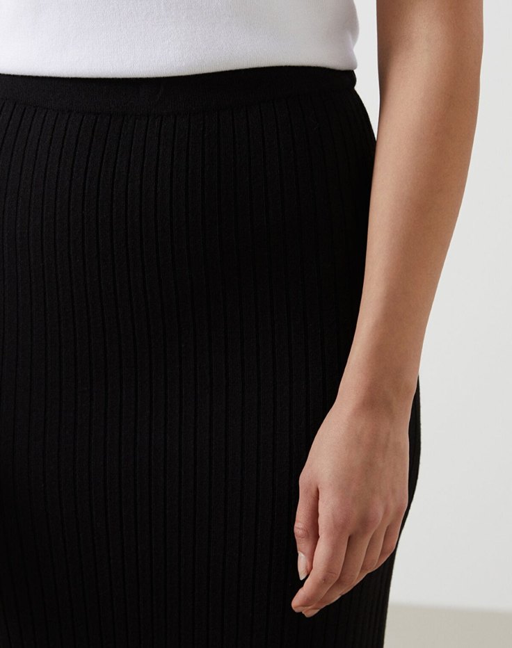 LCW Comfort Siyah Beli Lastikli Dokulu Kadın Triko Etek - Görsel 3