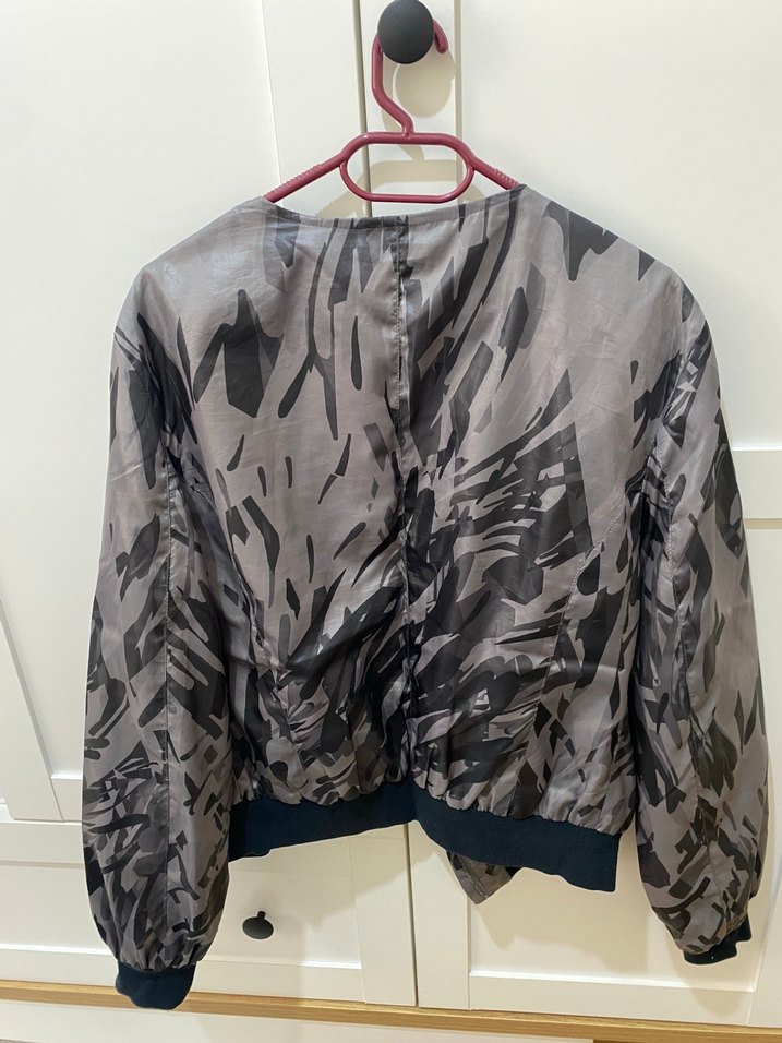 Gri Kamuflaj Desenli Kadın Ceket - Görsel 3
