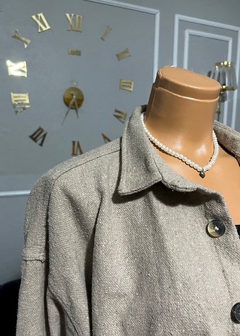 Bej Rahat Kesim Düğmeli Kadın Gömlek - Görsel 3