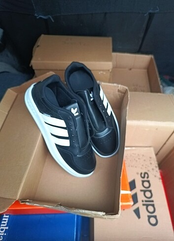 Adidas kampanya ürünü 