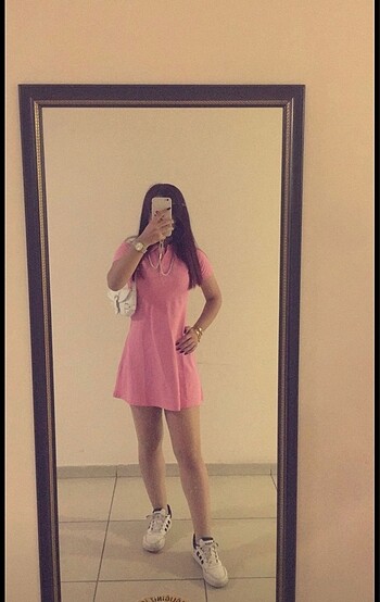 Pembe barbie elbisesi