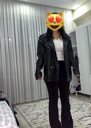 Bershka Sehir Stiline Siyah Deri Ceket