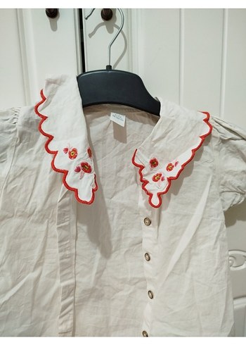 Nakışlı Beyaz Kız Çocuk gömlek - Görsel 2