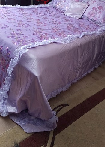 Lila Nakışlı İşlemeli Yatak Örtüsü - Görsel 5