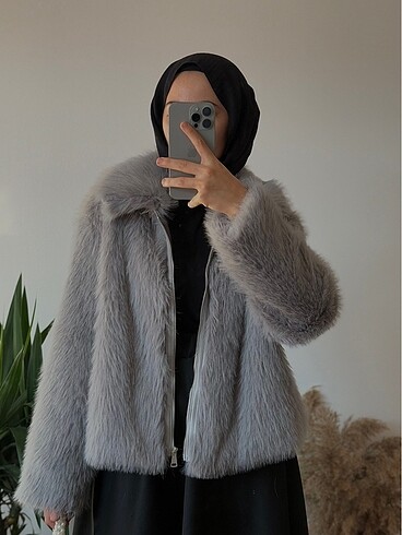 Zara Fermuarlı Kısa Kürk