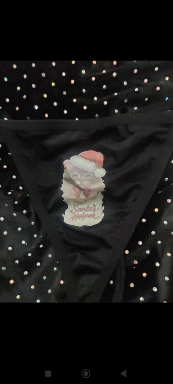 Kahverengi Parlak Desenli Kedili Kıyafet - Görsel 3