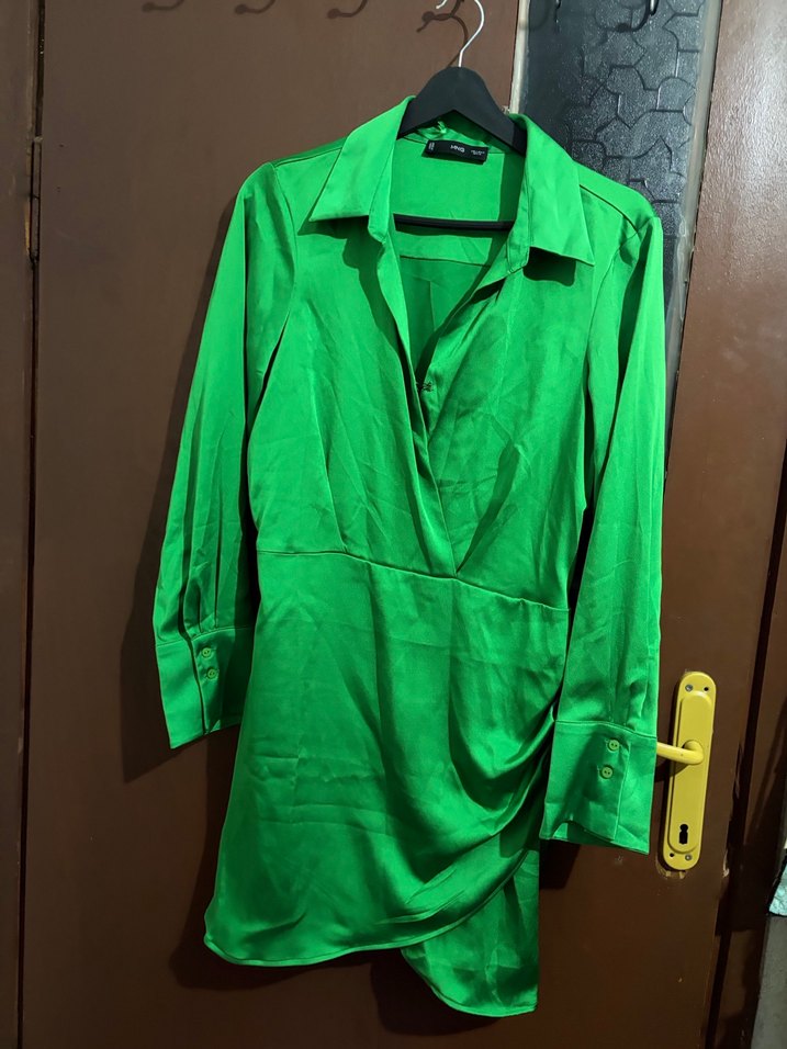 Uzun Kollu Yeşil Saten Gömlek Elbise - Görsel 3