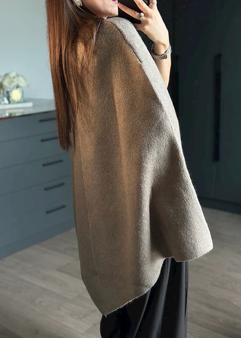 Düğmeli Kahverengi Kısa Kadın Pelerin - Görsel 4