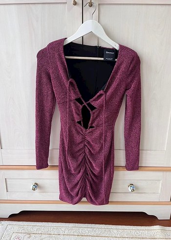 Bershka Parıltılı Drapeli V Yaka Mini Elbise - Görsel 2