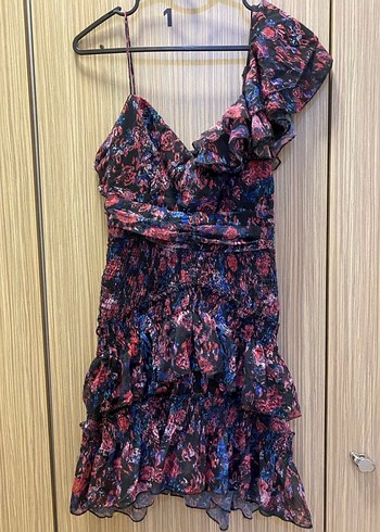 Sagaza Çiçekli Tek Kol Fırfırlı Elbise - Görsel 3