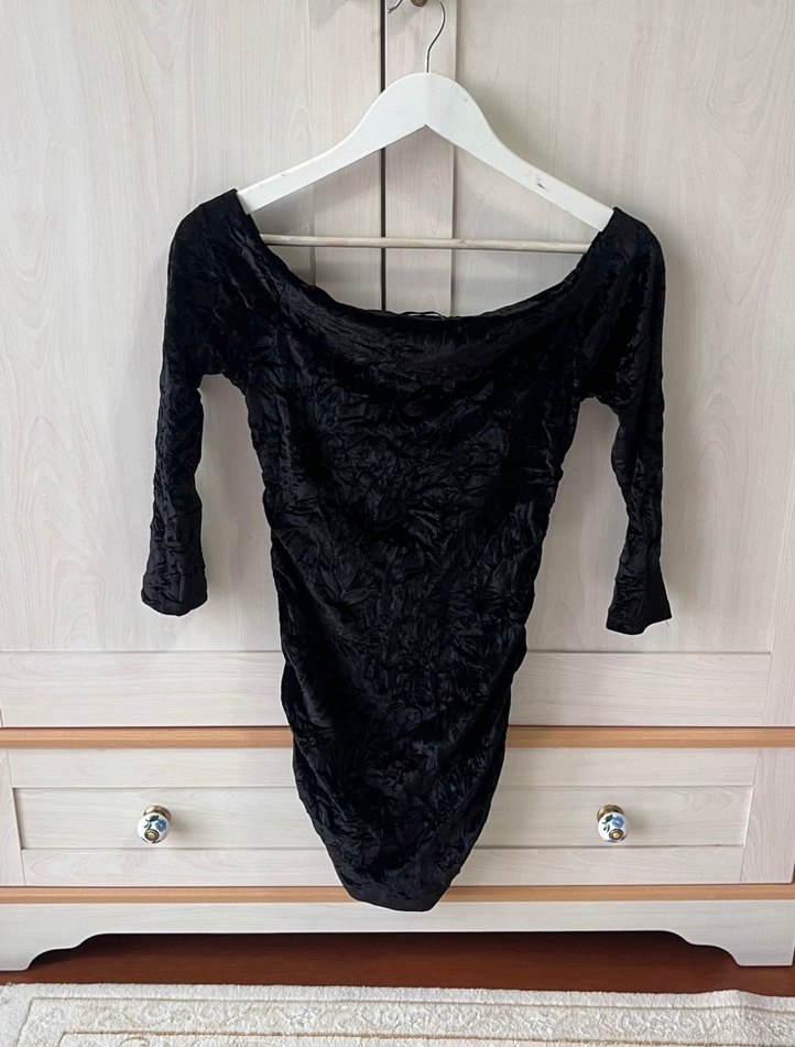 Stradivarius Drapeli Kadife Siyah Elbise - Görsel 2