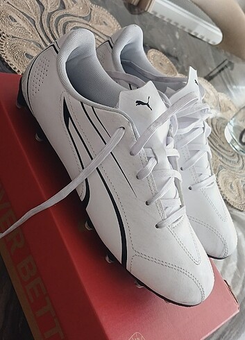 38 Beden beyaz Renk Puma Kranpon orjinal dir