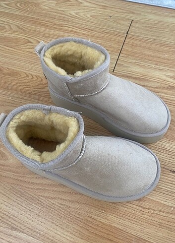 Ugg kısa bot
