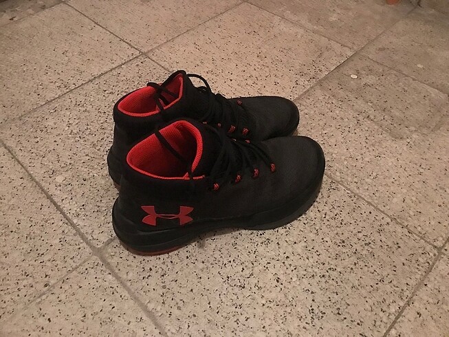 Diğer UNDER ARMOUR BASKETBOL AYAKKABISI (42)