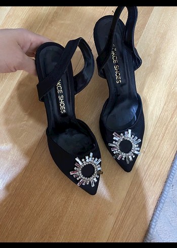 39 Beden siyah Renk Siyah Parlak Taşlı Stiletto Gelin Ayakkabısı