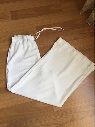 Yazlık Beyaz Bol Pantolon