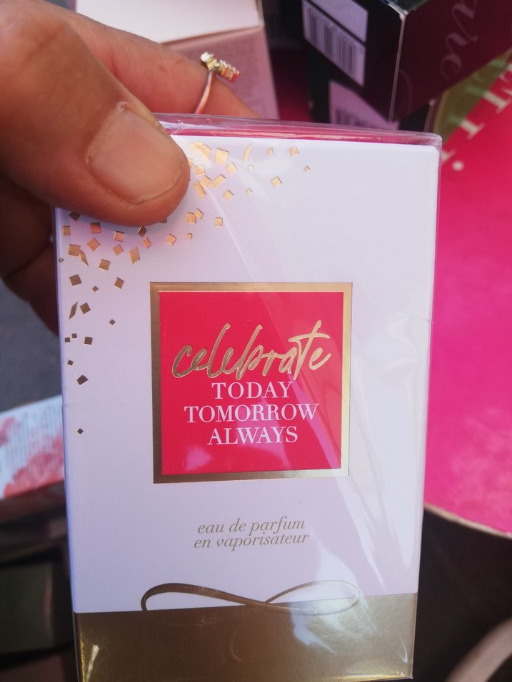 Avon Little Black Dress Summer Party Kadın Parfümü - Görsel 2