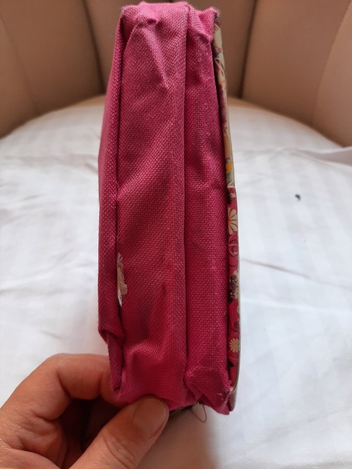 Çiçek Desenli Pembe Çocuk Kalem Kutusu - Görsel 4