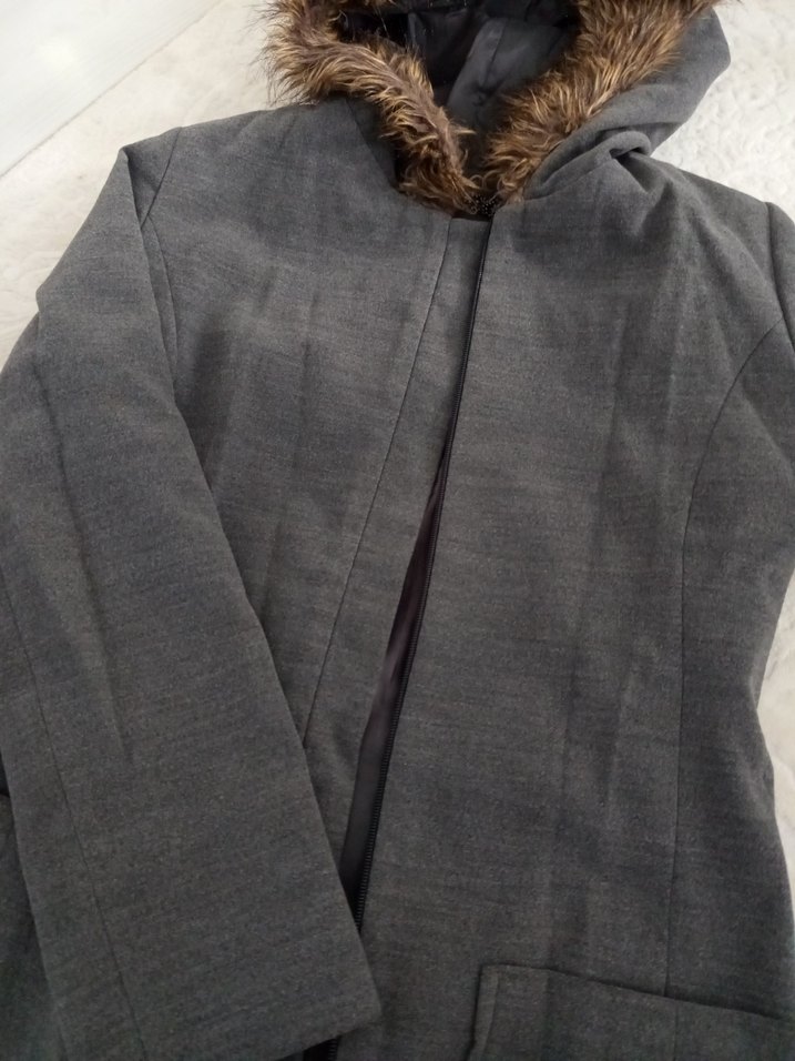 Gri Uzun Kadın Kaban, Kürk Detaylı - Görsel 2