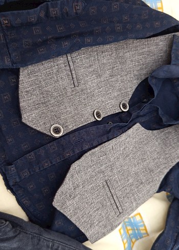 Gri Erkek Çocuk Düğmeli Denim Yelek - Görsel 4